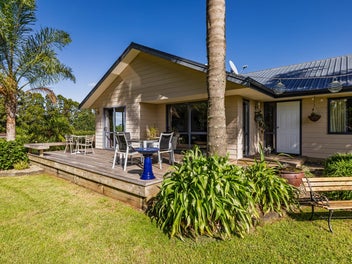 7,182m² of Lifestyle - Close to town