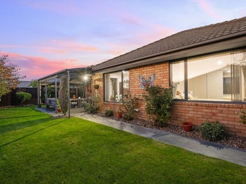 Wigram Oasis - Owners Downsizing!