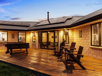 Space, Comfort & Family Living on 1440sqm