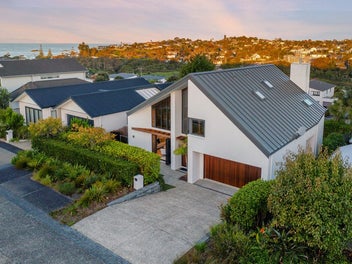 Spacious, Sunlit & Sophisticated