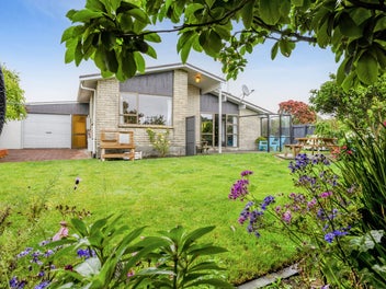 Solid Home in the heart of Bell Block!