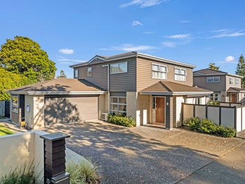 Exceptional Home - Great Otamatea Location