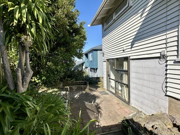 Image 1 of 11