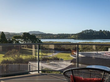 Room for the Whole Family, Views & Versatility