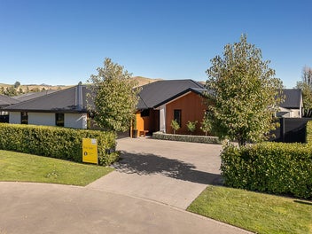 Luxury Home, Unbeatable Location