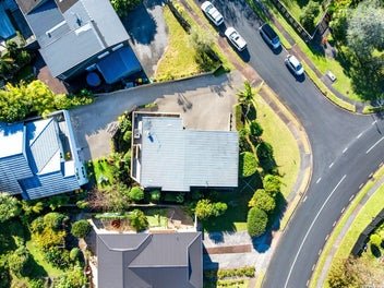 Family Sized Opportunity - Mairangi Bay Location
