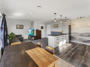 3 Bedrooms plus Workshop