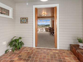 Cute Cottage - Harbour Views