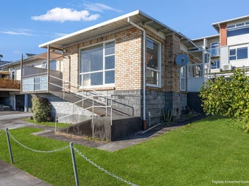 Walking distance to the beach