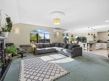 Spacious Family Living, Excellent location