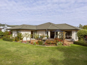 Smart Buy in Sought-After Kinloch