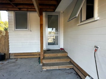 Image 1 of 6