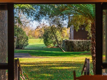 Effortless living by the Tongariro River