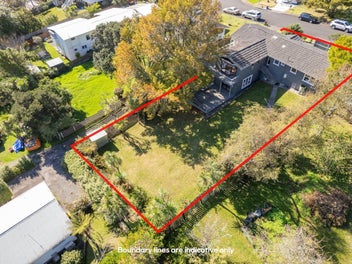 Large, Freehold, Coastal Family Home