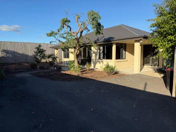 Image 1 of 20