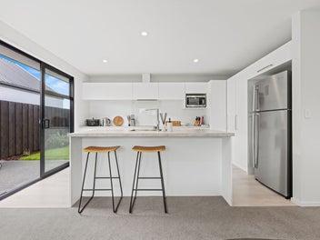 Contemporary comfort seeks commitment
