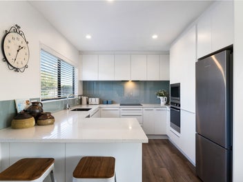 Modernised stylish townhouse