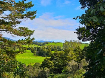 Rural Retreat with Stunning Views