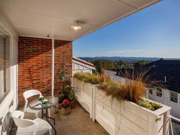Charming Elevated Unit with Stunning Views