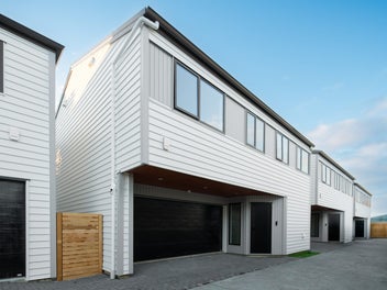 New Homes, Double Garage, Prime Location