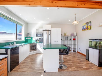 Unlock the Potential of This 1019m2 Delight