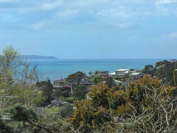 Spacious family home- Sea views- 1,110sqm