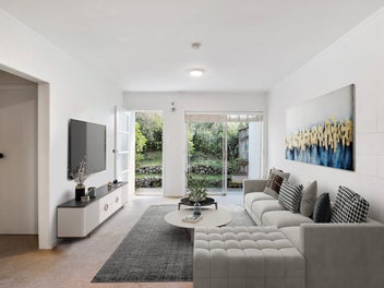 MOVE IN READY, SINGLE LEVEL BRICK & TILE!