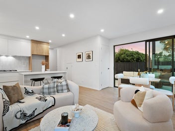 Cozy Brand New Home in MairangiBay!