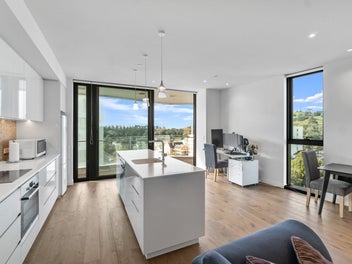 Lock-and-leave luxury with views