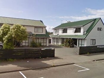 Image 1 of 7
