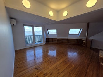 Image 1 of 17