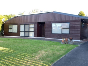 Image 1 of 30