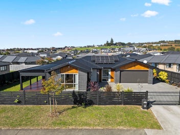 Exceptional Family Home – Space, Style & Versa...
