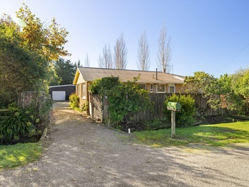 ESTATE SALE - YOURS TO TRANSFORM!