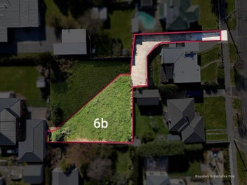 Prime 604 sqm Flat Section