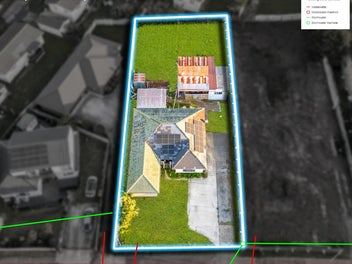Auction Opportunity - 1012sqm Land