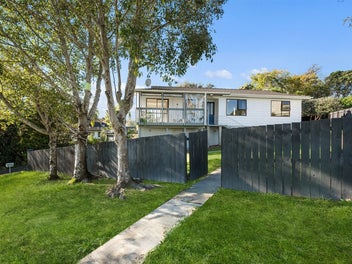 Affordable Entry-Level Gem! Freehold