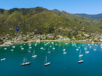 Section with Waikawa views - act now!