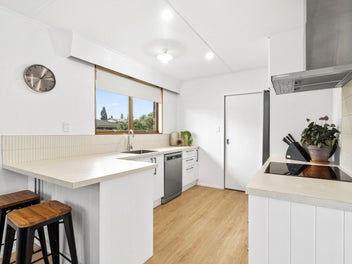 Freshly renovated Parkvale gem