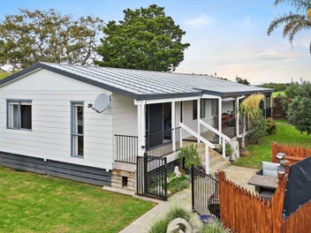 Quarter Acre Kiwi Dream fully fenced
