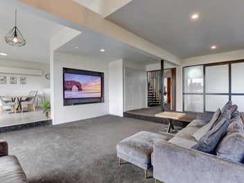 Expansive family oasis