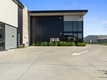 Image 1 of 14
