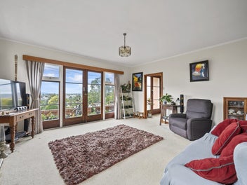GREAT LOCATION WITH VIEWS