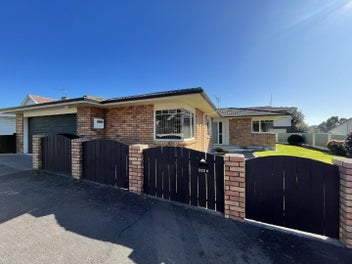 Image 1 of 20