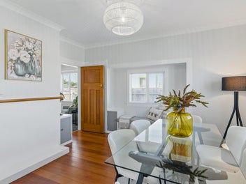 Price reduction - motivated vendor!