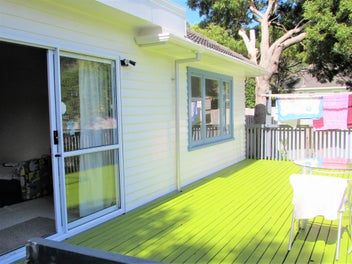 Image 1 of 5
