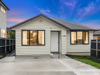 Freehold Gem in Ranui!