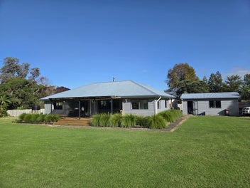Image 1 of 18