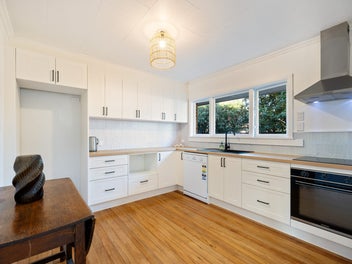 Where Village Life Meets City Style in Cashmere!