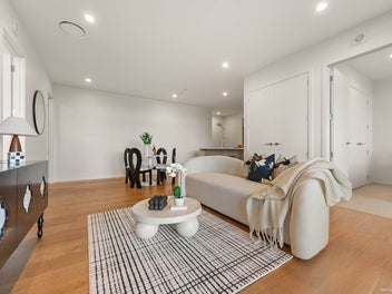 Takapuna Treasure-Brand New & Elegant Living